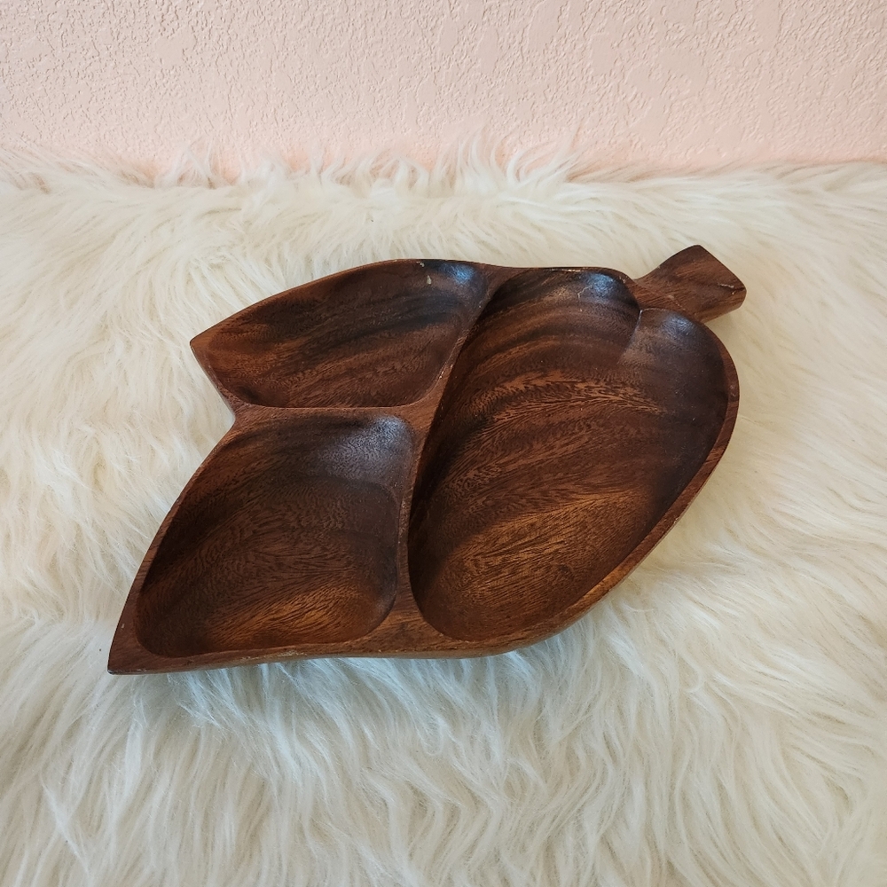 Vintage Handcarved Monkeypod Woof Leaf Shaped Decor Dish